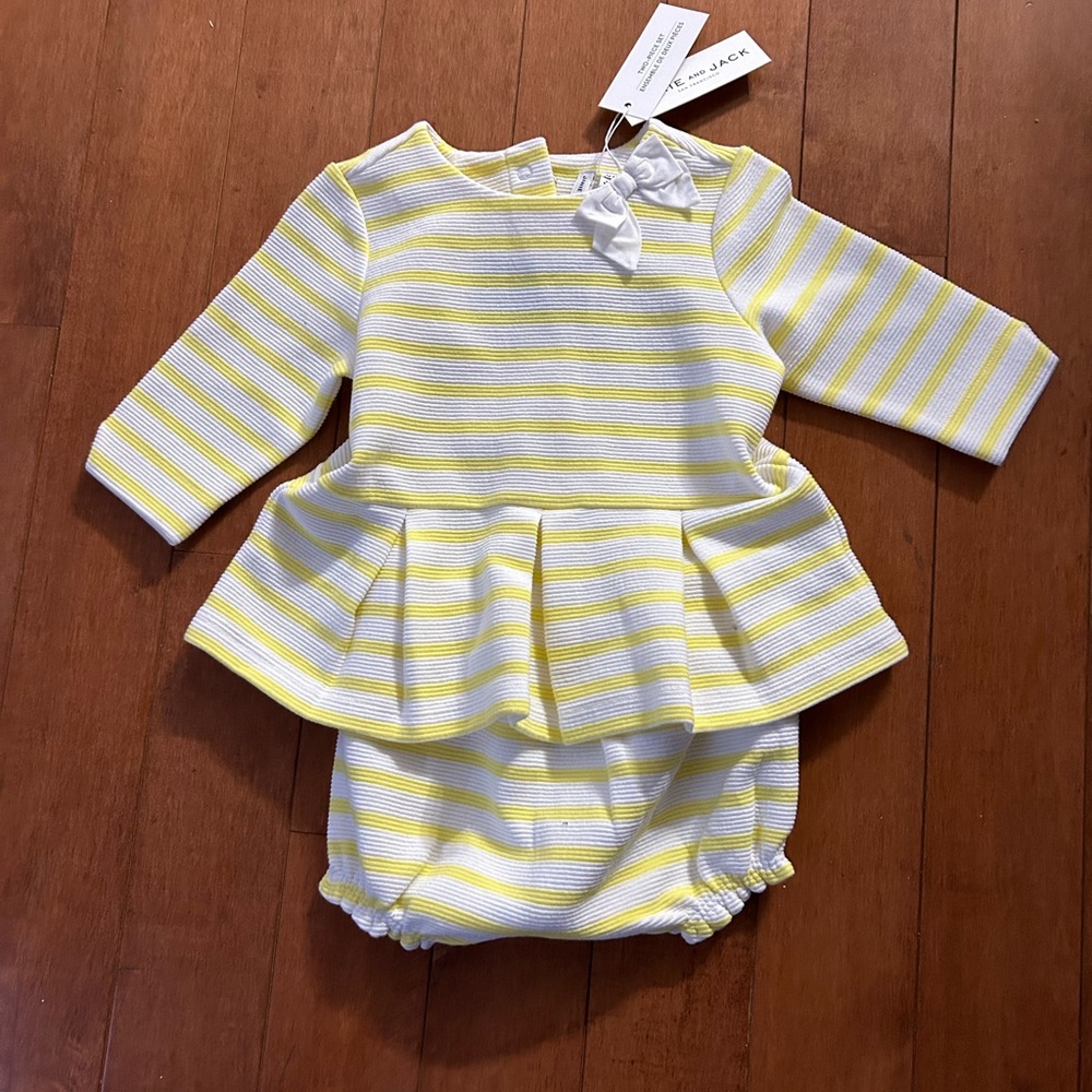 NWT Janie & Jack two piece outfit for the littlest professionals this spring.